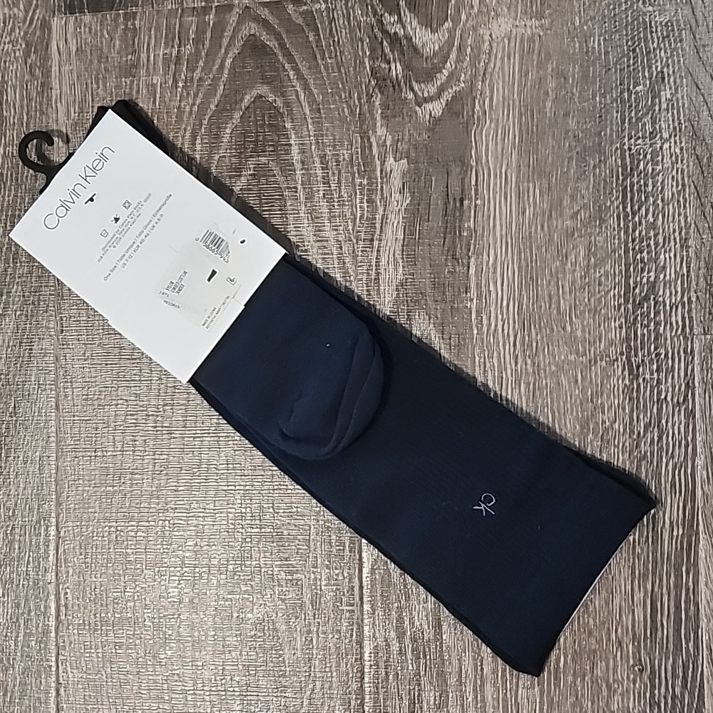 Calvin Klein Compression Socks - Picture 4 of 4